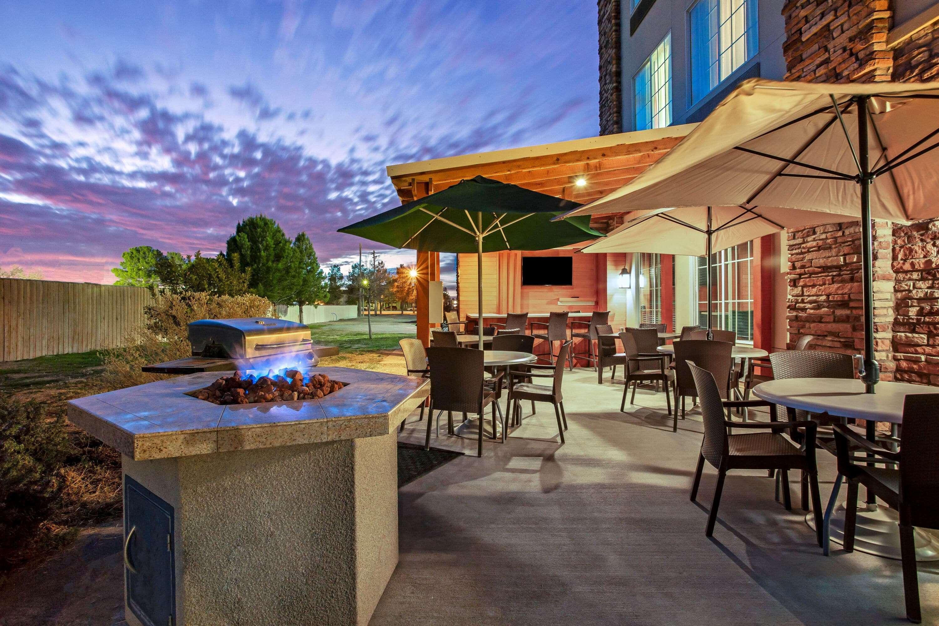 Hotel La Quinta By Wyndham Pecos Extérieur photo